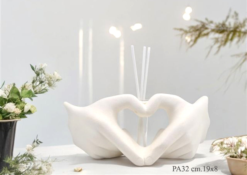 Diffusore MANI CUORE porcellana cm.19x8